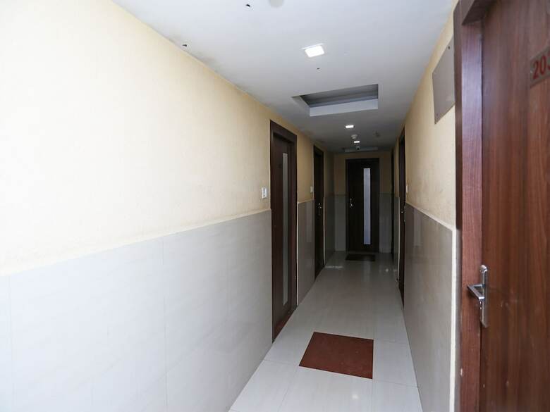 Oyo 26968 Hotel Aditya International