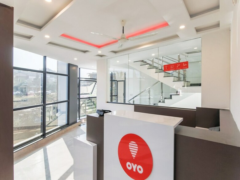 Hotel Oyo 26769 Vijaya Comfort Inn