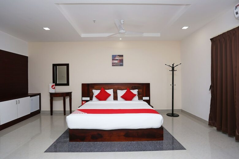 Apartamentos Oyo 18826 Hotel Emerald