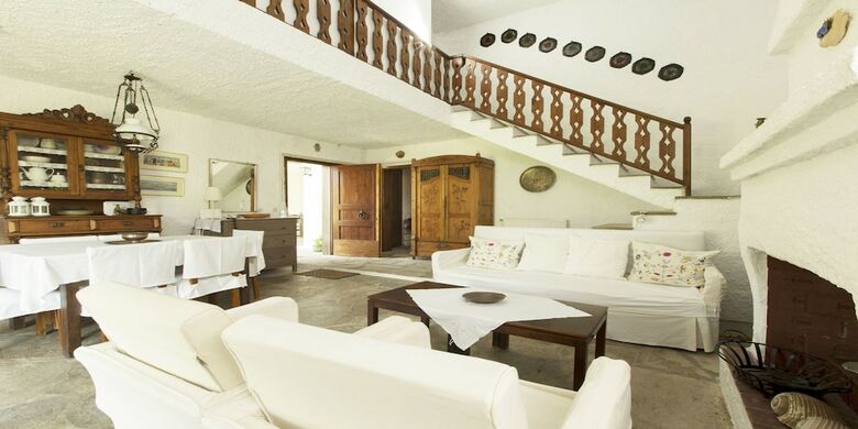 Greenlea Beachfront Villa Spathies