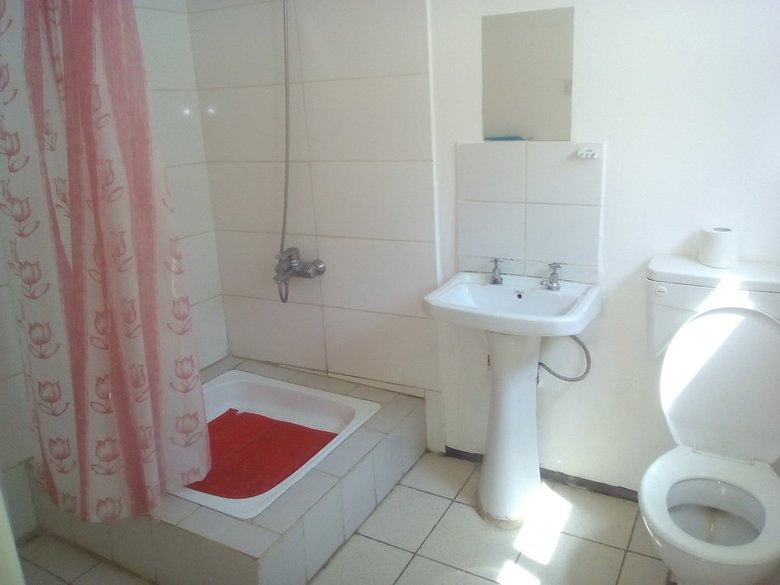 Hostal Fish Eagle Backpackers