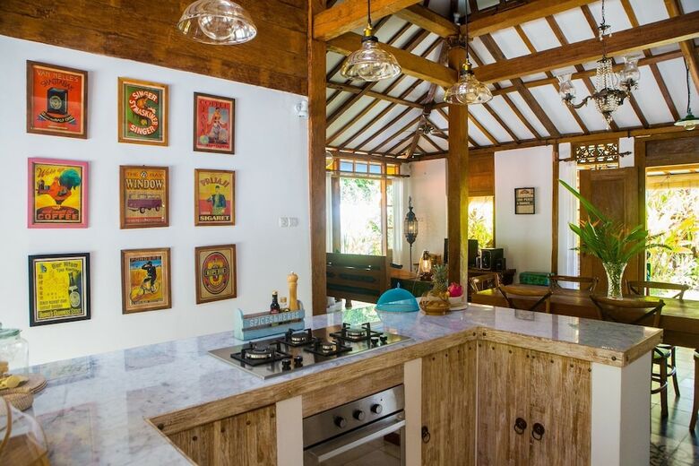 Villa Joglo At Lata Lama