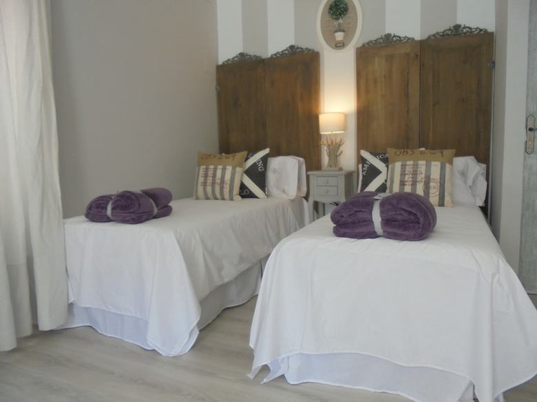 Hostal Tak