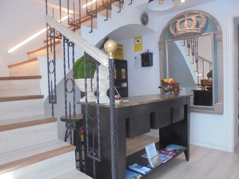 Hostal Tak