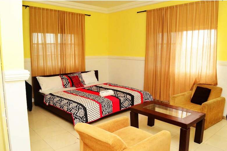 Hotel Supreme Suites