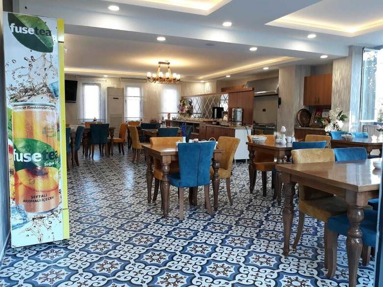 Ada Hotel