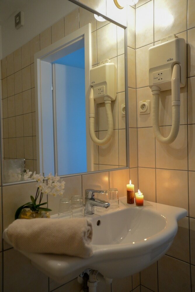 Hotel Holiday Resorts
