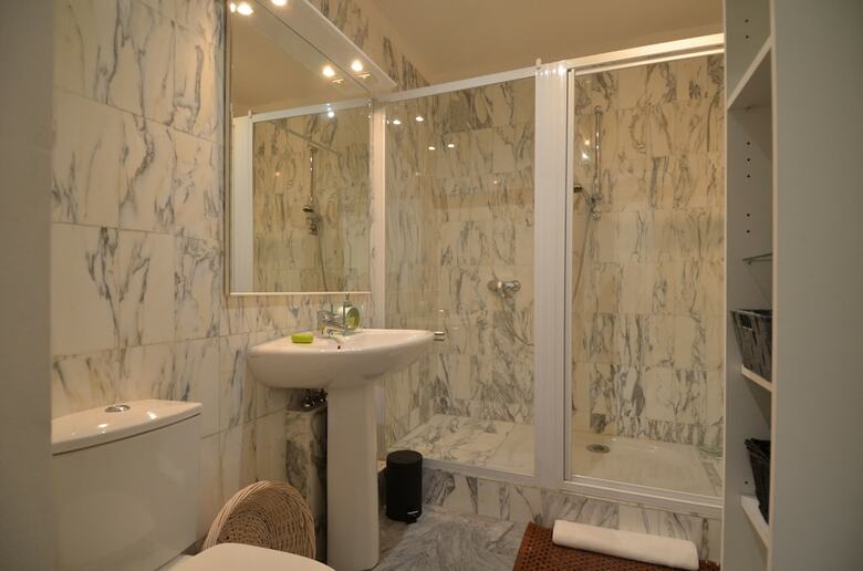 Apartamento Large Studio 4 Persons With Balcony Valrose District In Nice