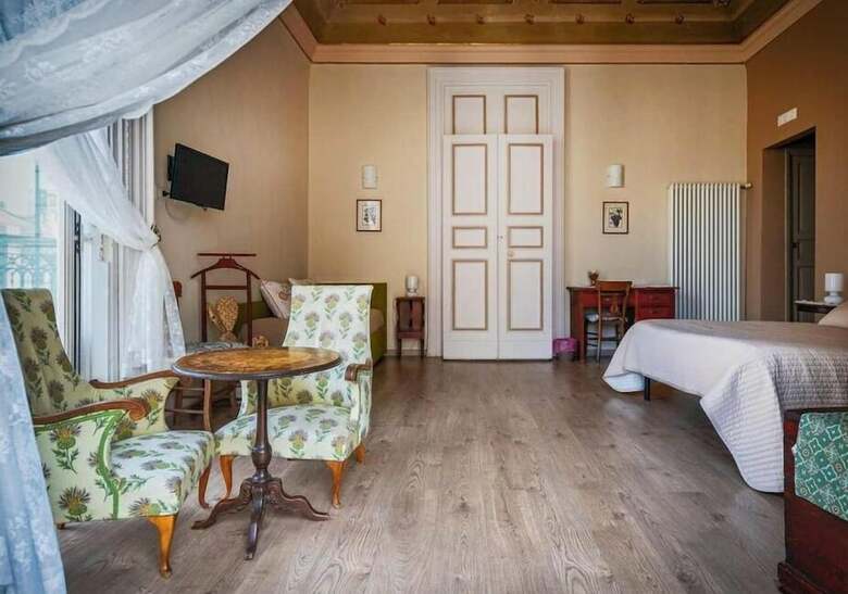 B&B Acanthus