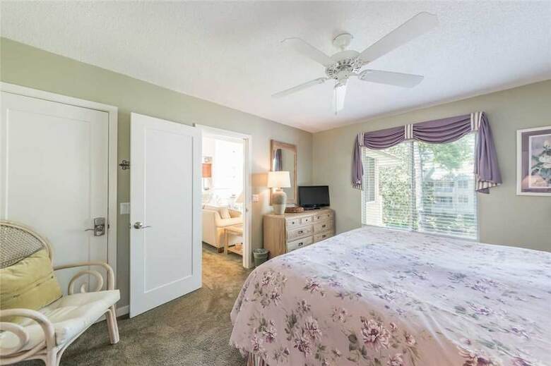 Barrington Park 706 - Two Bedroom Condo