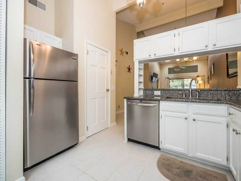 8006 Treetops - Three Bedroom Condo