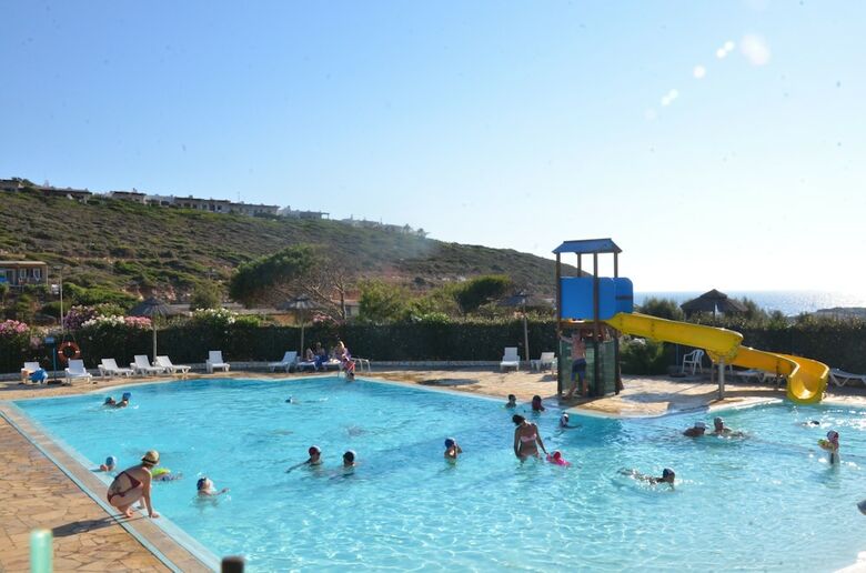 Happy Camp In Camping Tonnara