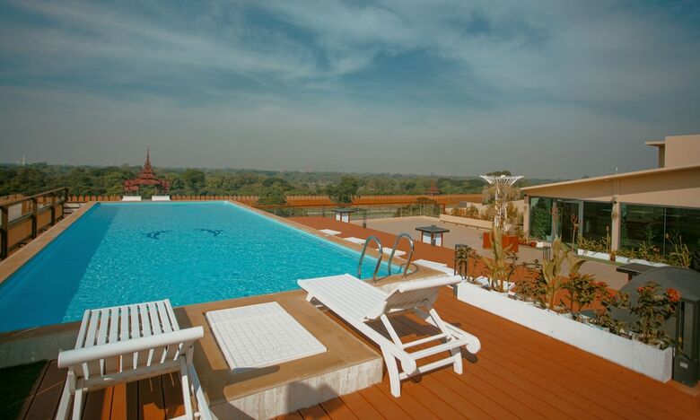 Hotel Sunset Palace View Suites