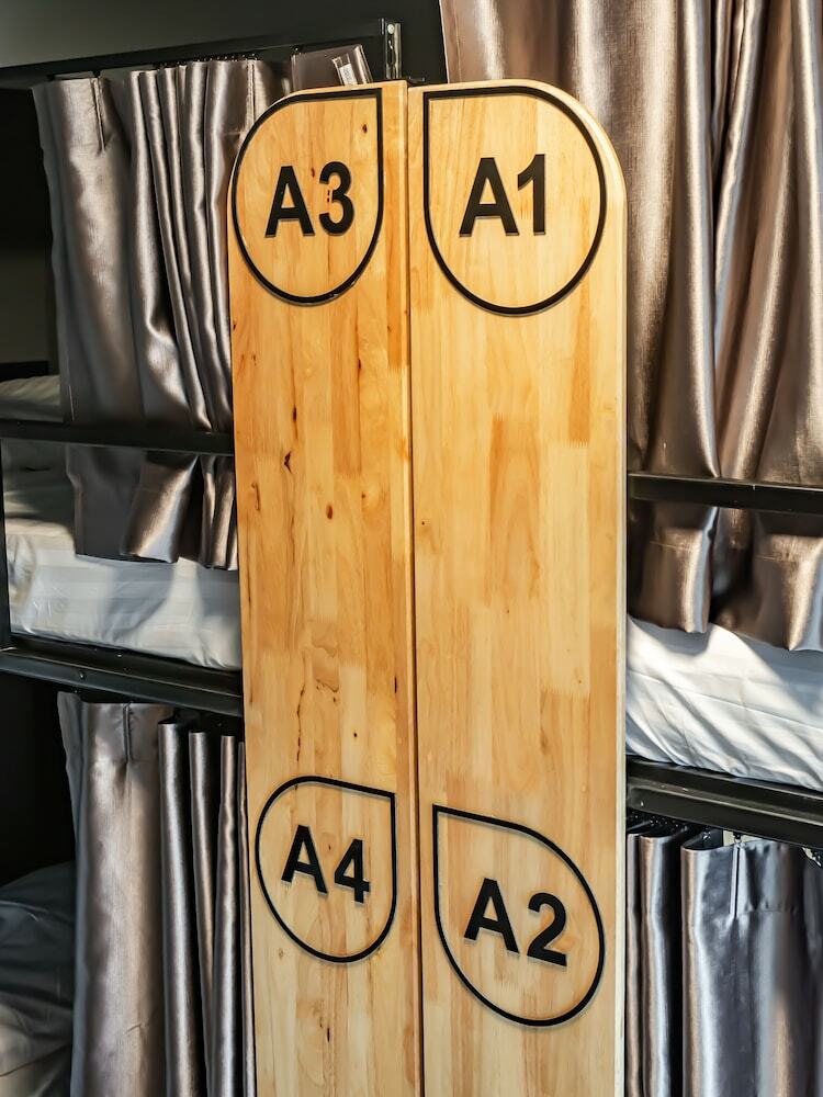 Hostal Ray Coffee Bar & Hostel - Adults Only