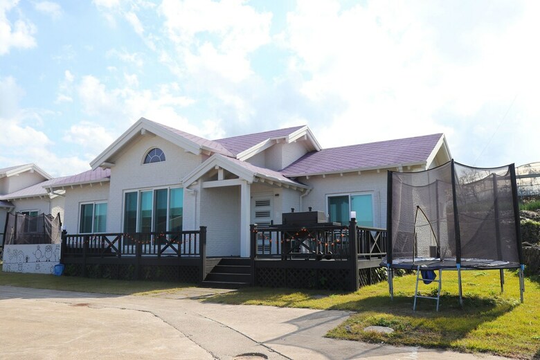 Toto House