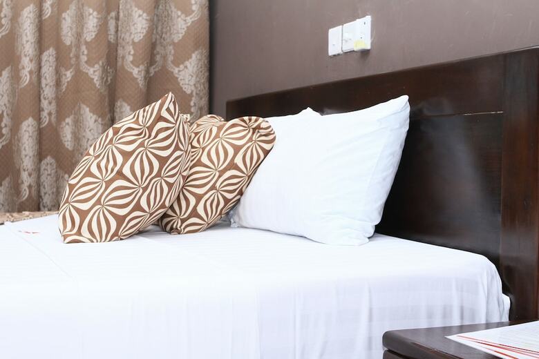 Plus 33 Hotel