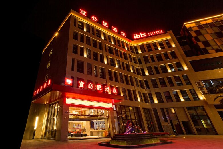 Ibis Neijiang  North Railway Station Hotel