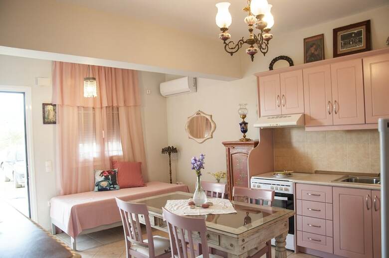Brezza Apartment F