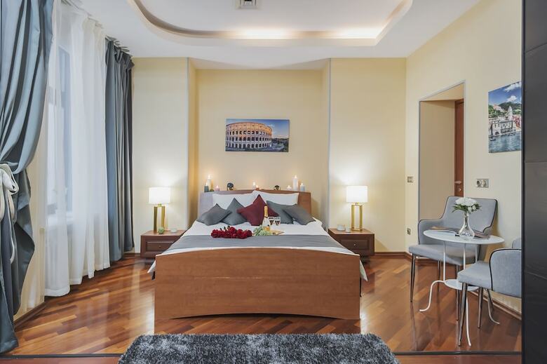 Gm Apartments Roomy Mansion At Arbat