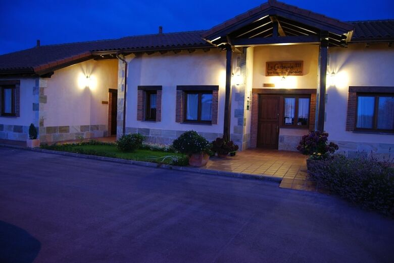Apartamentos La Carbayala