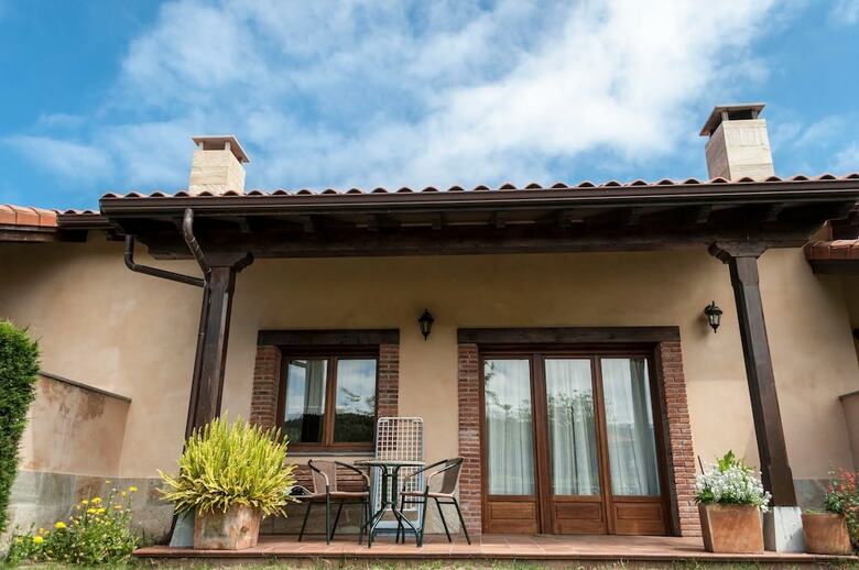 Apartamentos La Carbayala