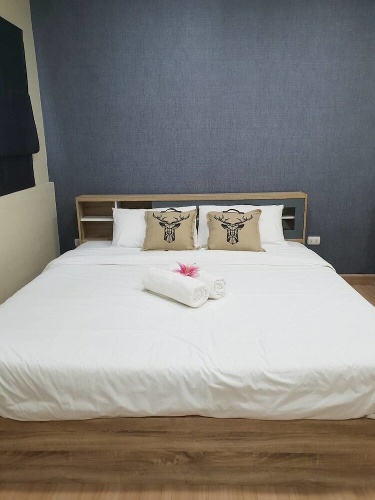 Hostal Bc House And Hostel