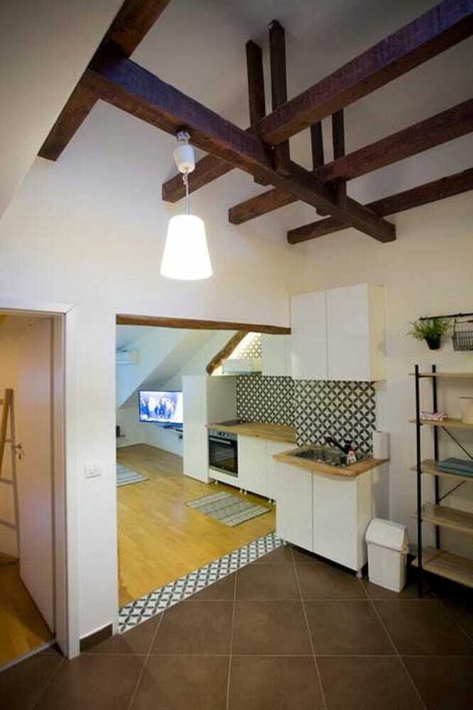 Keypristina Apartments