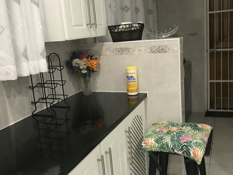 Hotel Monavale Hills Getaway