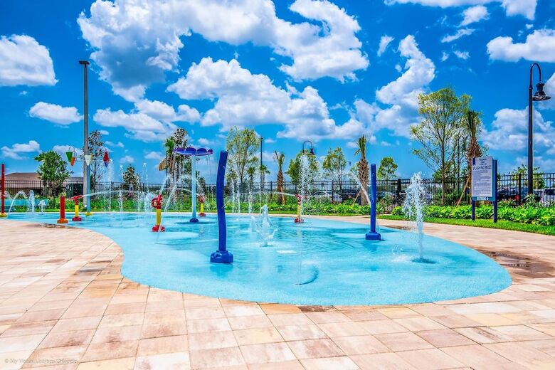 Storey Lake-6 Bedroom Pool Home-1651st