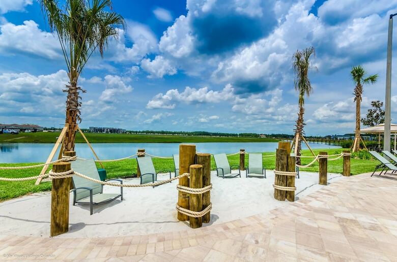 Storey Lake- 6 Bedroom Pool Home- 1655st