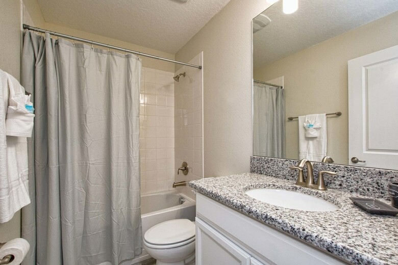 Storey Lake- 6 Bedroom Pool Home-1662st