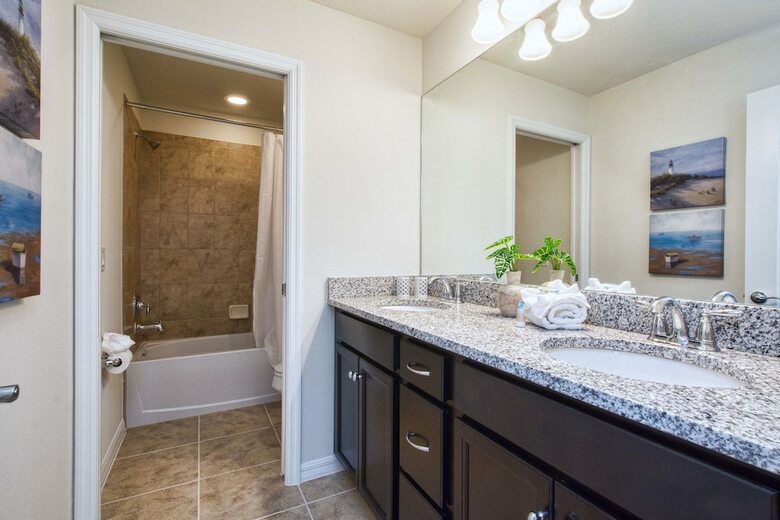 Windsor At Westside-6 Bedrooms House W/pool-3720ww