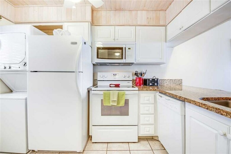 Castle Beach 103 - Two Bedroom Condo