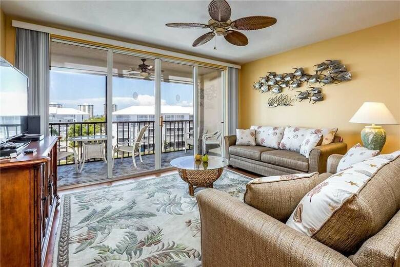 Hibiscus Pointe 342 - Two Bedroom Condo