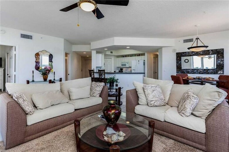 Island Beach Club 304 - Two Bedroom Condo