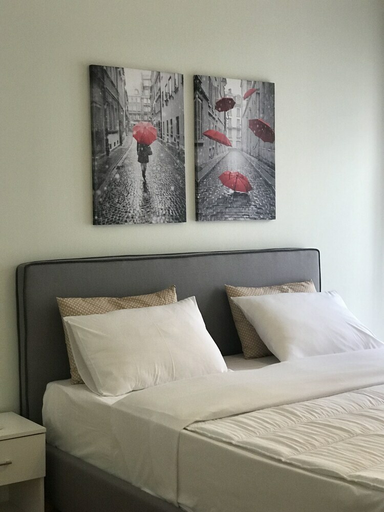 Athenian Sunny Apartment