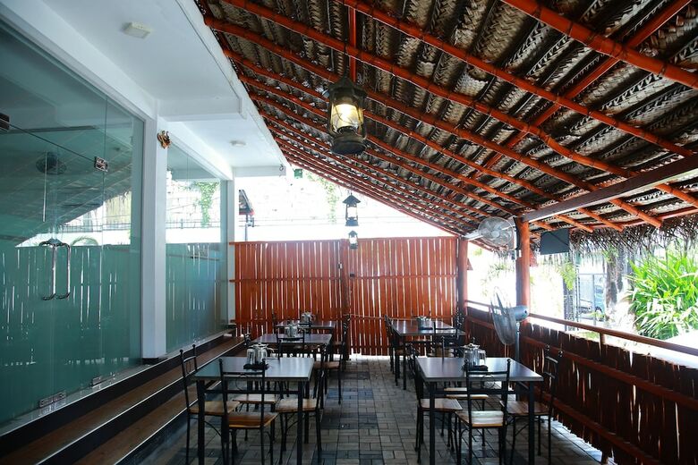 Oyo 495 H M C Hotel Leisure House