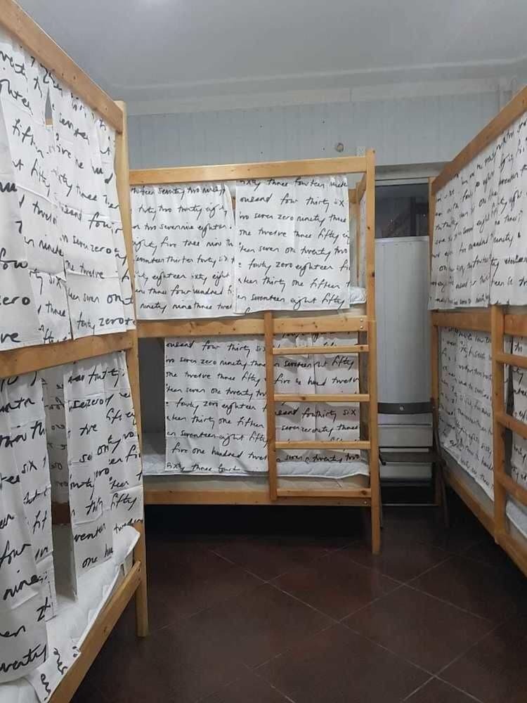 Hostal Akadem-city Hostel