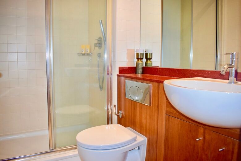 Apartamentos 3 Bed Room Flat In Grand Canal With River Views
