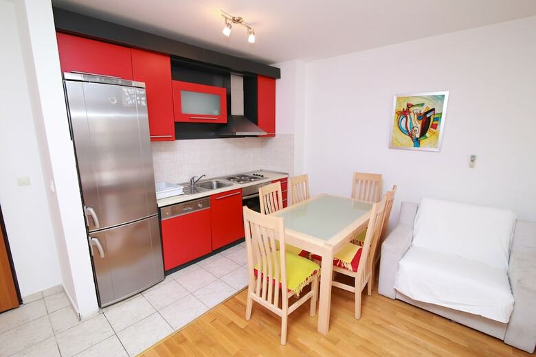 Apartments Mara