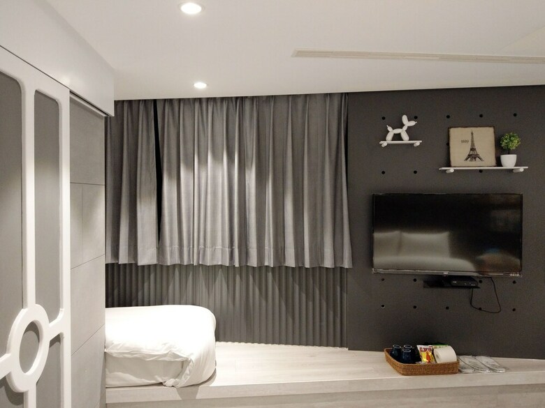 Fengjia K Hotel