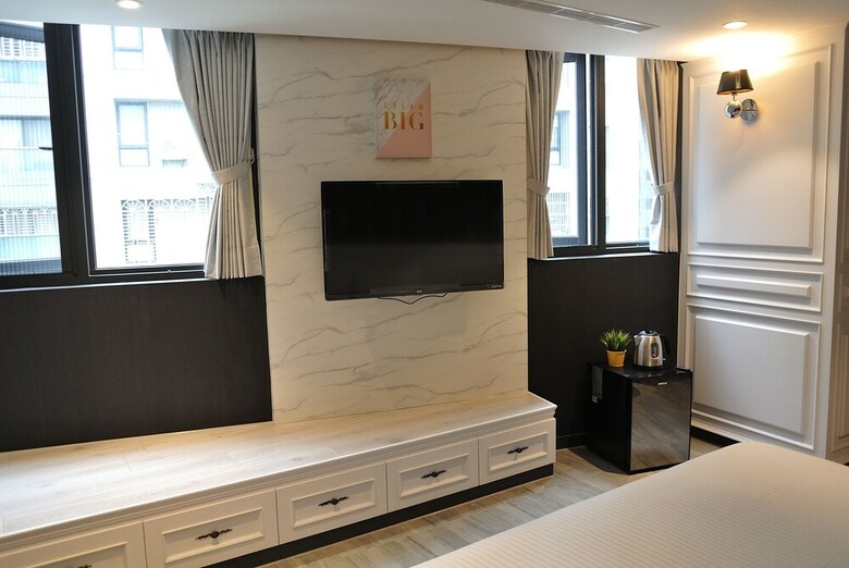 Fengjia K Hotel