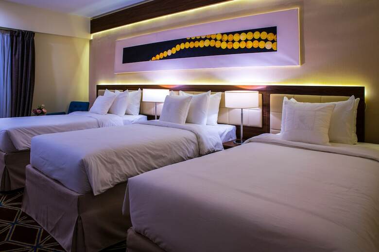 Al Murjan Crom Hotel