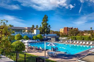Anaheim Plaza Hotel