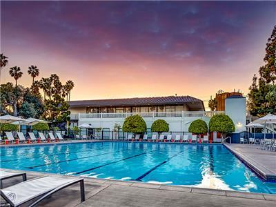 Anaheim Plaza Hotel