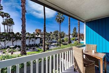 Anaheim Plaza Hotel
