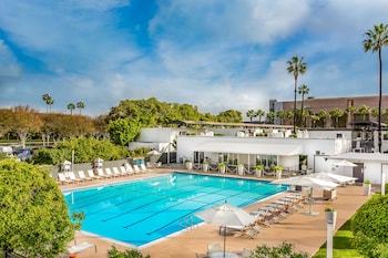 Anaheim Plaza Hotel