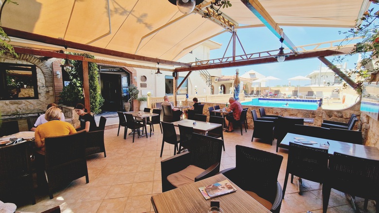 Hotel Erato