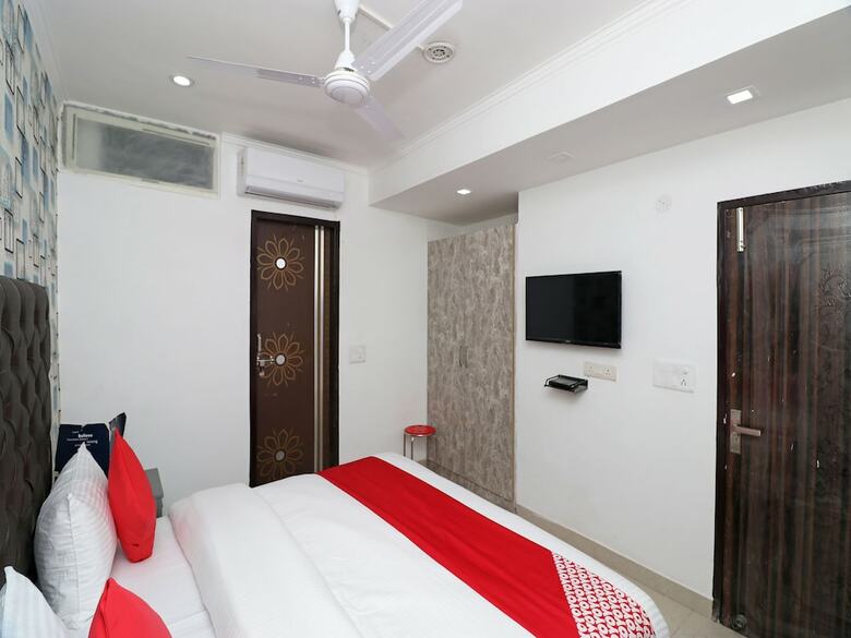 Hotel Oyo 26119 Krishna Guest House