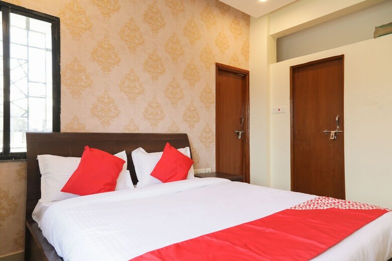 Hotel Oyo 18305 Trance Hospitality Services